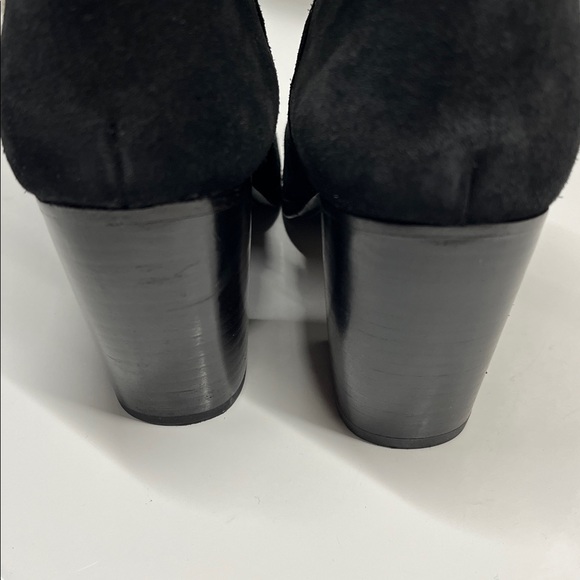 Like new Frye Myra Boots/Booties. Black Suede. Size 7 - Picture 9 of 12